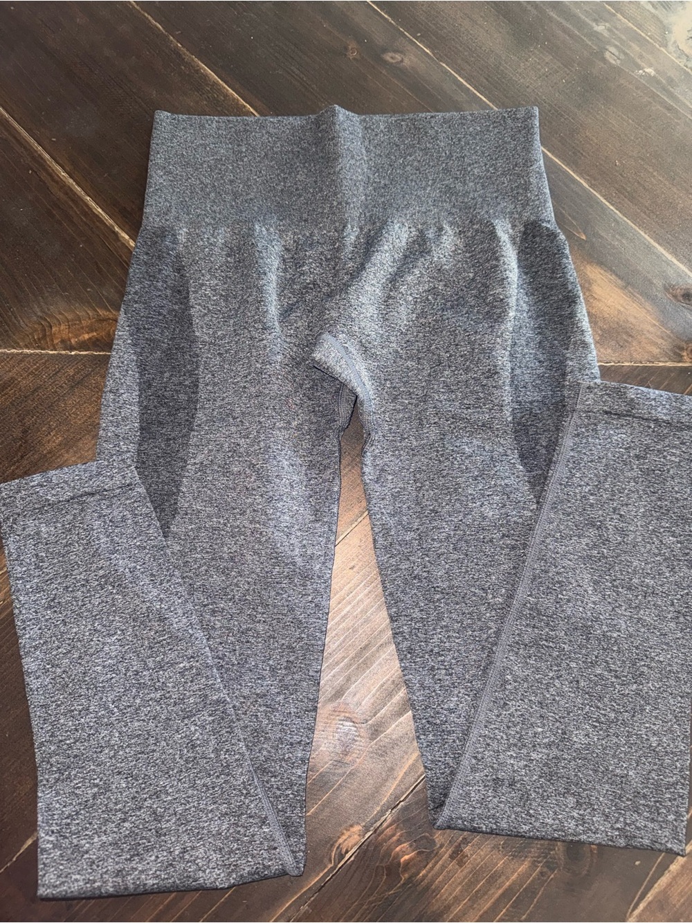 NVGTN Grey Seamless Workout Legging Size Small - Picture 3 of 5